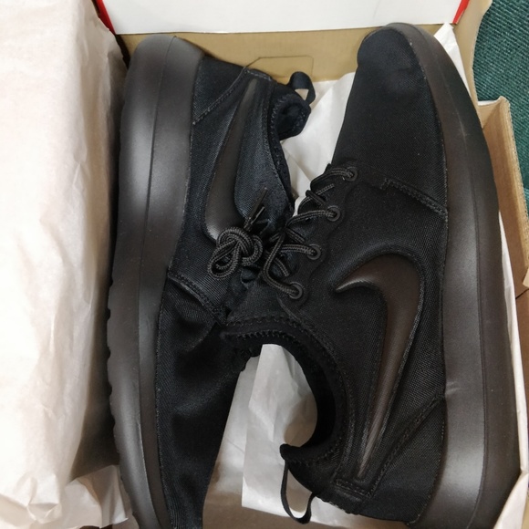 Nike Roshe 2 Shoes - Picture 1 of 2